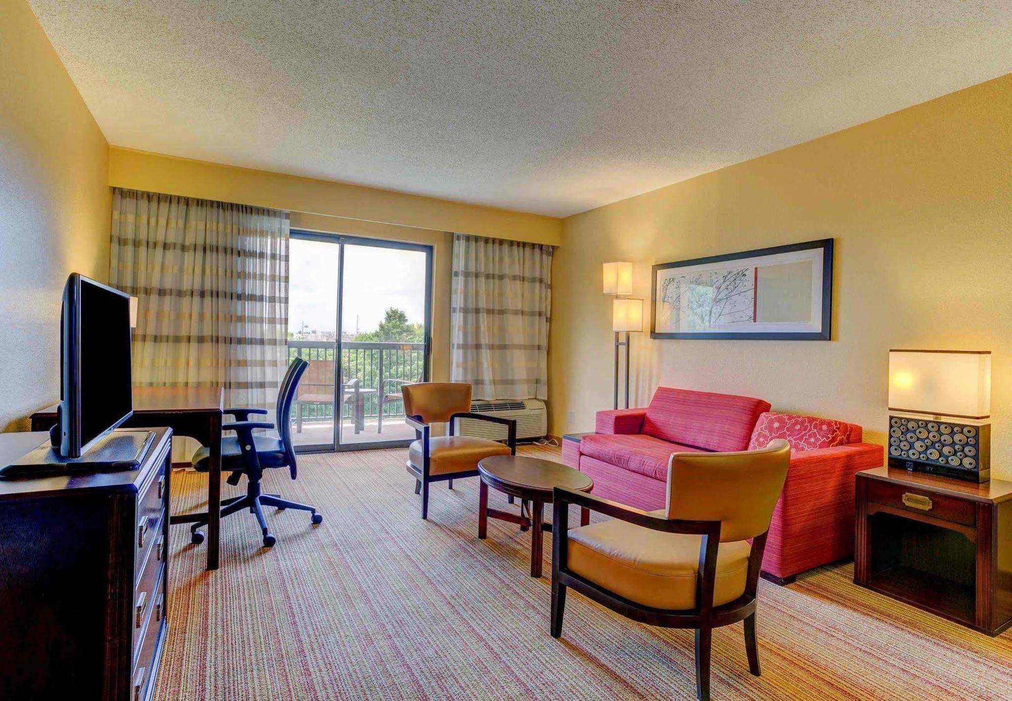 Courtyard Paducah West Hotel Екстериор снимка